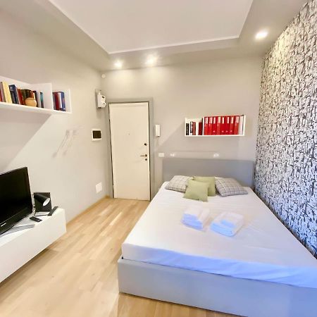 ミラノViale Umbria Colorful And Cosy Studioアパートメント エクステリア 写真